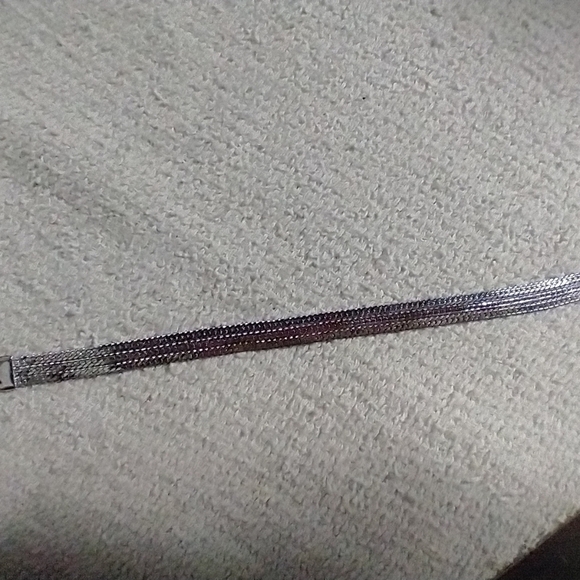 Silvertone 3 chain bracelet - Picture 6 of 8